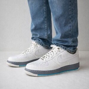 Nike Air Force 1 Low White Grey Blue Textured Mens Sneakers Shoes Size 10